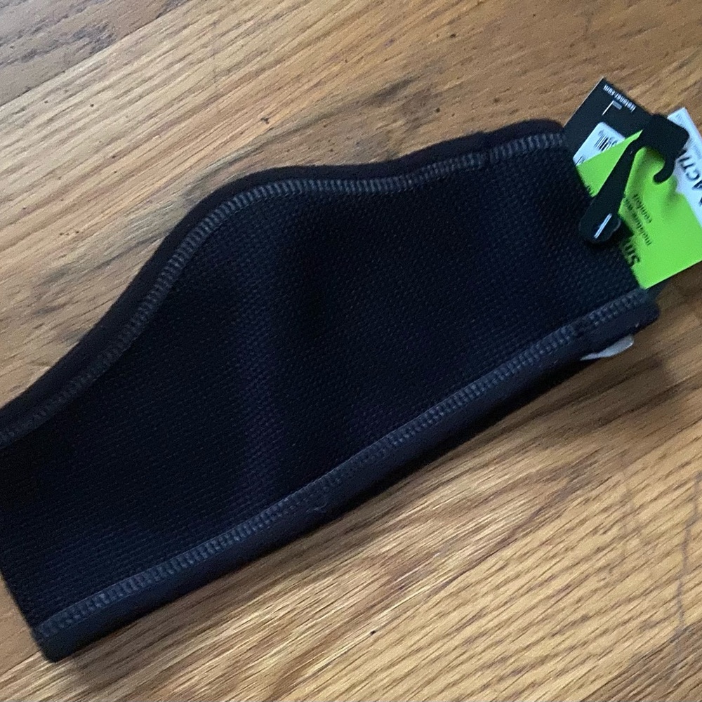 Isotoner head warmer